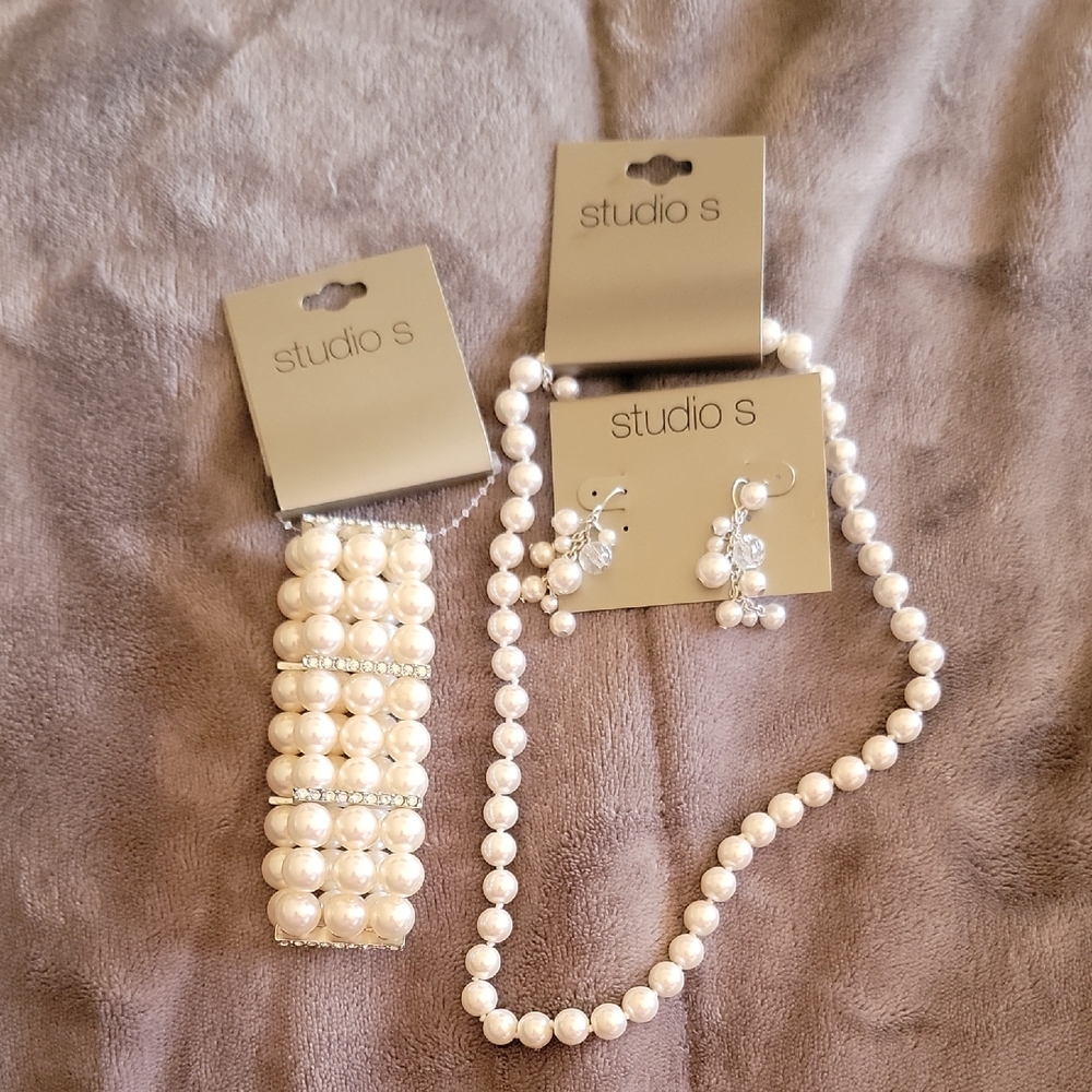 Studio S Jewelry Set